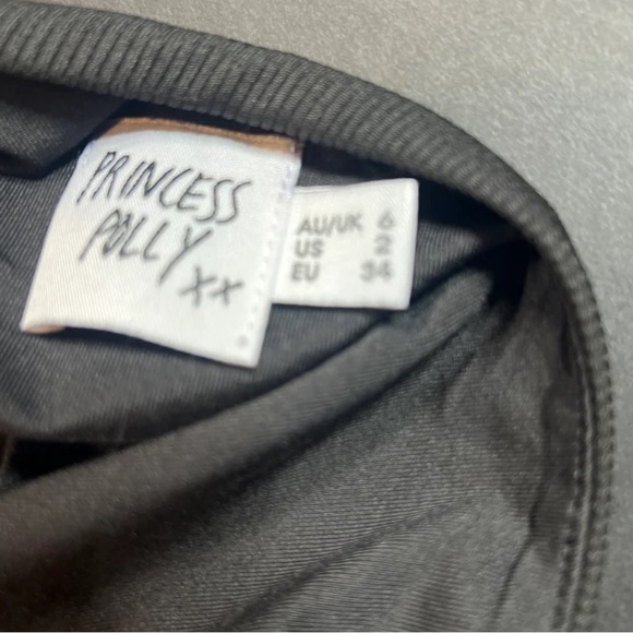 Princess Polly off the shoulder top - Picture 2 of 3